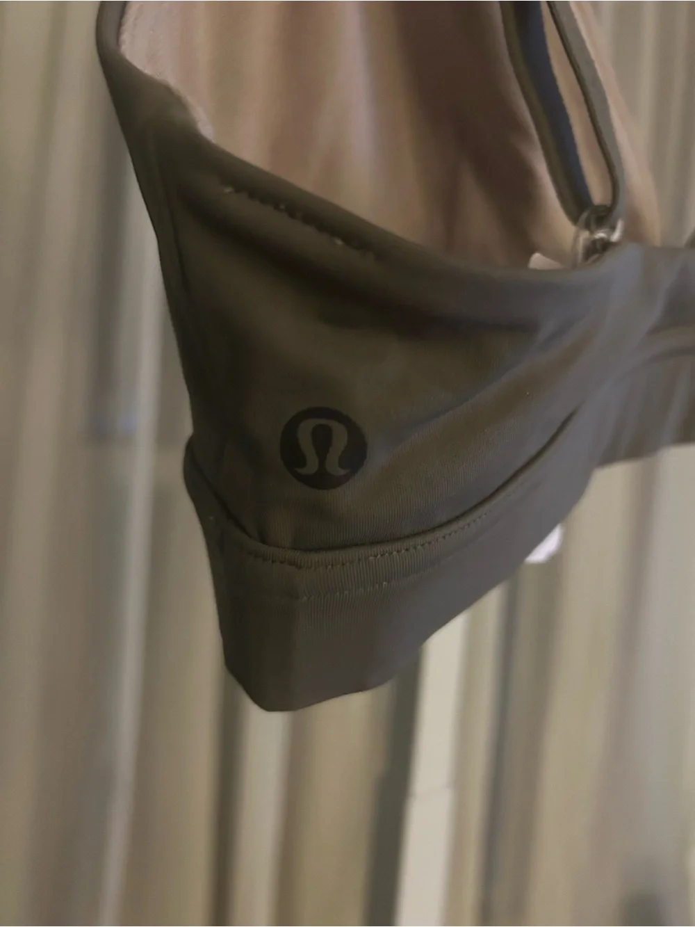 lululemon License to Train Triangle Bra in ln green-gray taupe